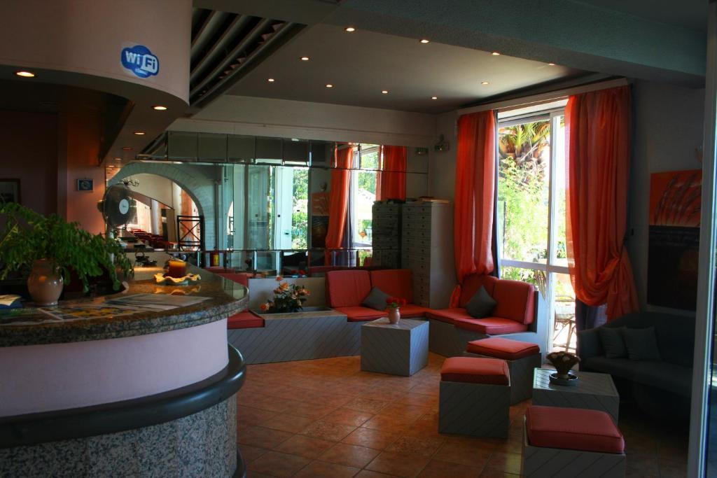 Aegli Hotel Perama  Exterior foto